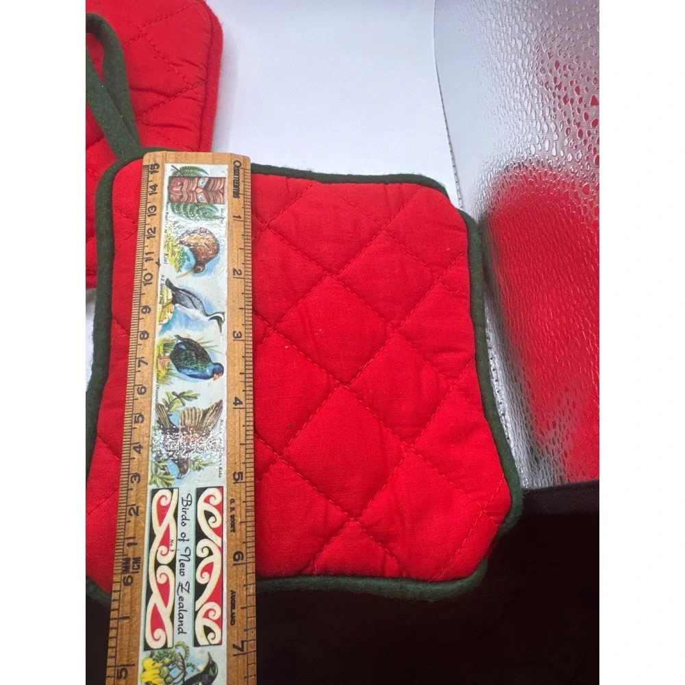 Christmas Pot Holder Set Santa Claus & Reindeer Red Quilted Holiday Kitchen 2pc